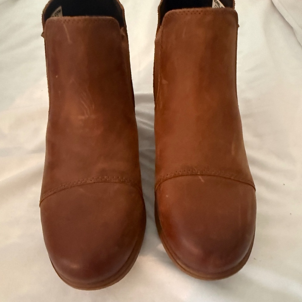 Ankle boots